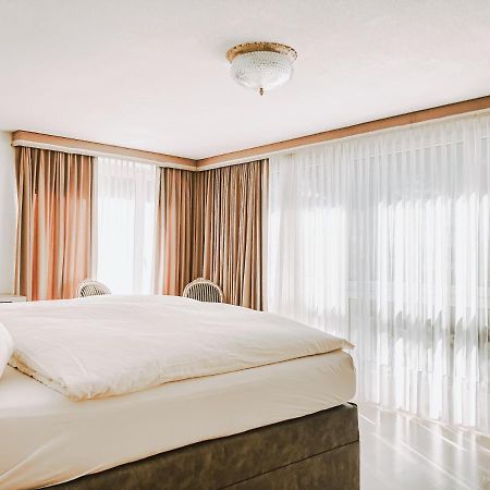 Hotel Regina Terme ลอยเคอร์บัด ภายนอก รูปภาพ