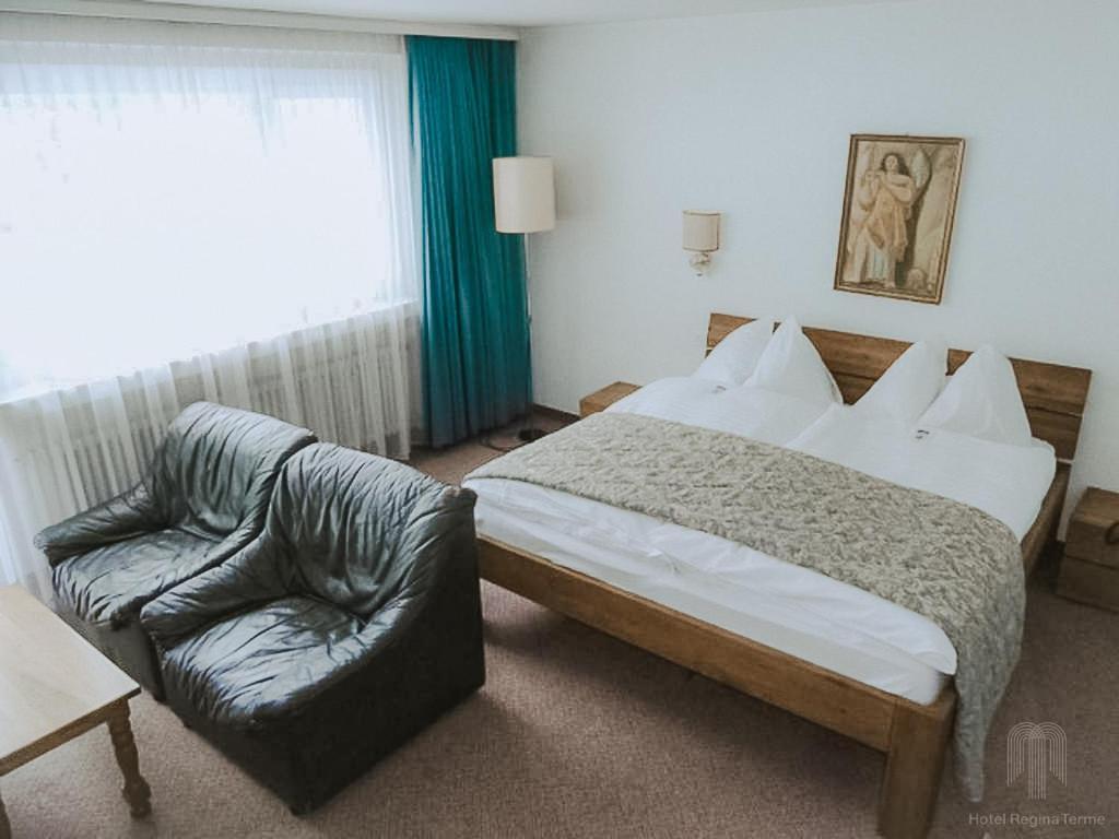 Hotel Regina Terme ลอยเคอร์บัด ภายนอก รูปภาพ
